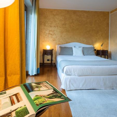 Airport Bea Rooms Azzano San Paolo Exteriör bild