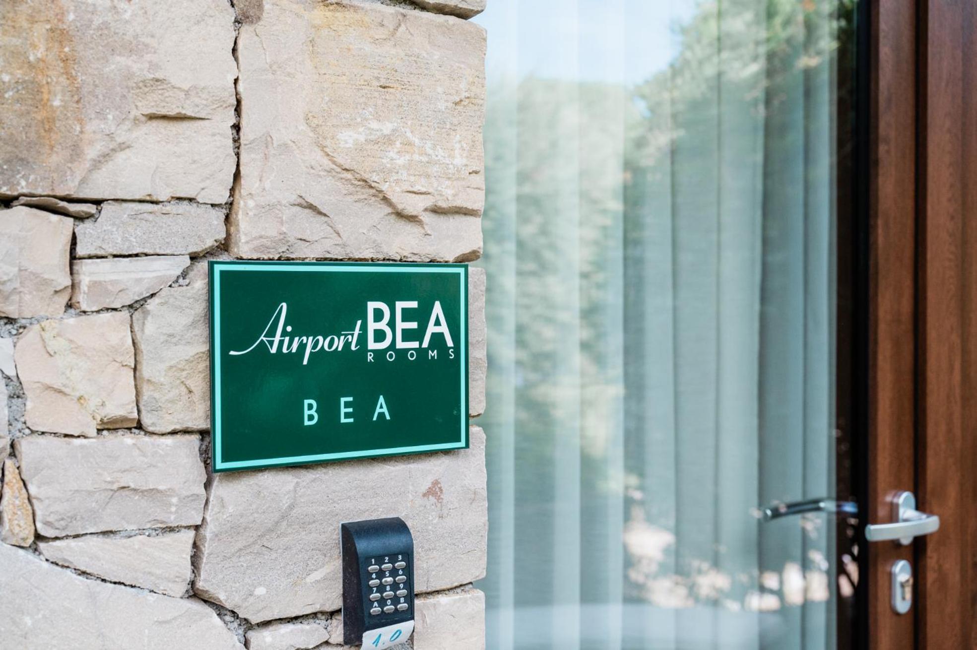 Airport Bea Rooms Azzano San Paolo Exteriör bild
